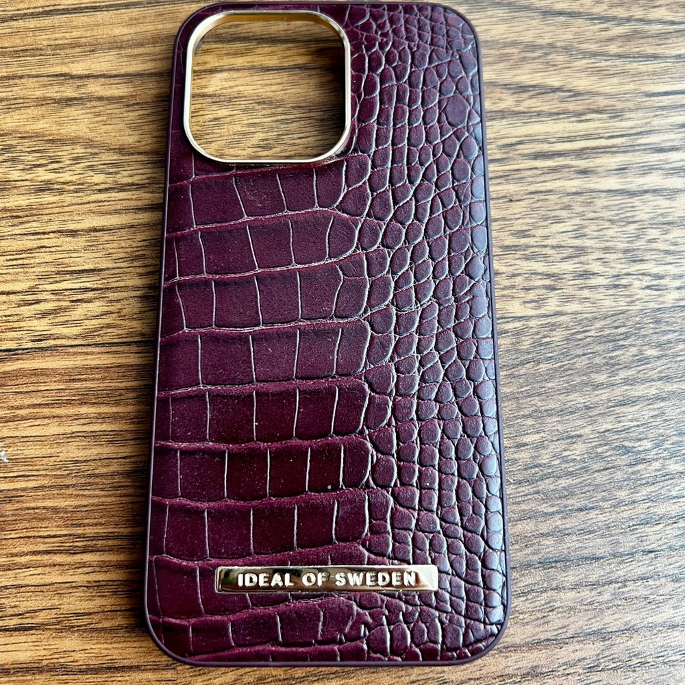 Ideal of Sweden Atelier Maroon case (iPhone 13 Pro)